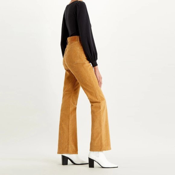 NWT Levi's Ribcage Bootcut Cords in Iced Coffee - Picture 2 of 5